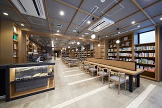 ランプライトブックスカフェ札幌