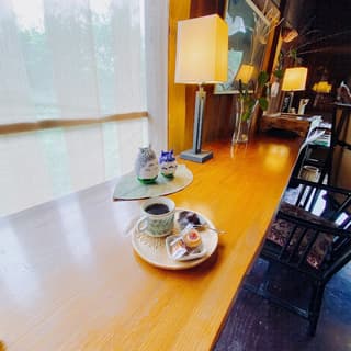 ブックカフェえんじゅ