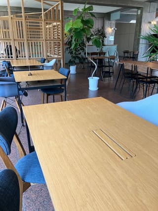 coworking cafe PPUCCil（コワーキングカフェ プチル）