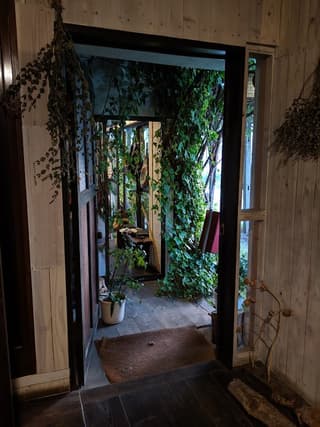 おいものせなか（オーガニック・エコロジー&フェアトレードショップ）+cafe