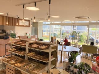 パンデパルク 南図書館店