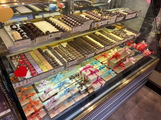 レオニダス木更津店/Cafe by blue