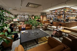 SHARE LOUNGE TSUTAYA BOOKSTORE 川崎駅前店