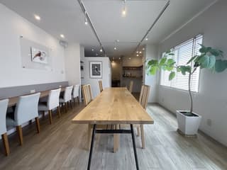 gallery&shared office yard