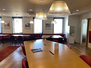 リージャス福岡スカイホールビジネスセンター