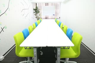 100円から使えるお気軽会議室 広島紙屋町leaf