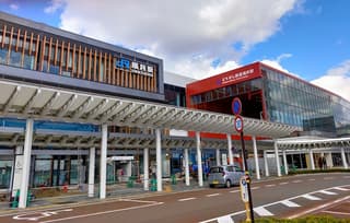 AOSSA (アオッサ)