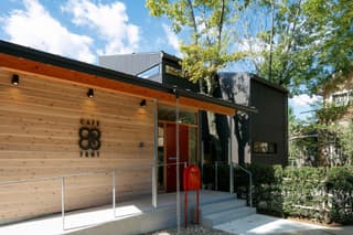 株式会社FRaT（本社）