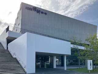 KDDI 維新ホール