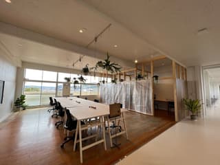 コワーキングスペース ハタラキバ