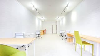 コワーキングスペース KLATCH 石垣島（24時間無人営業中）