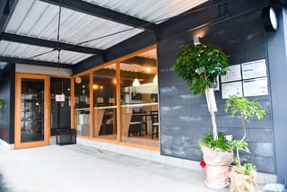 コワーキングスペース 今プラス 布団屋の元倉庫店