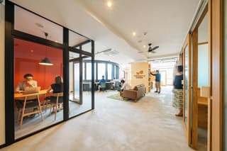 マツヤマンスペース湊町