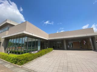 越前市中央図書館