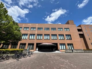 県立長野図書館