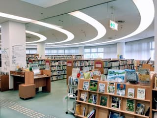 広島市立中区図書館