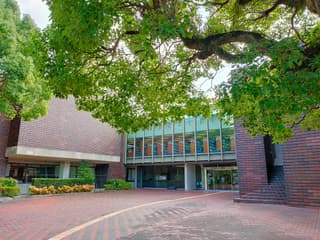 山口県立山口図書館
