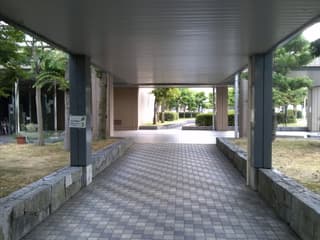 西条市立東予図書館