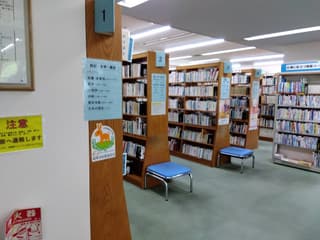 福岡市博多図書館
