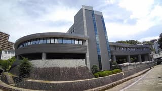 佐世保市立図書館