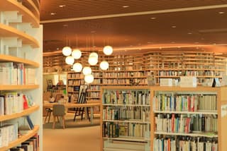 菊池市中央図書館