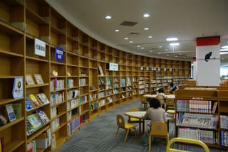 さいたま市立中央図書館