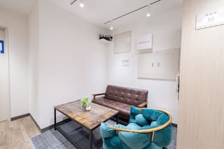 自習室 KAKOI 本郷三丁目駅前店