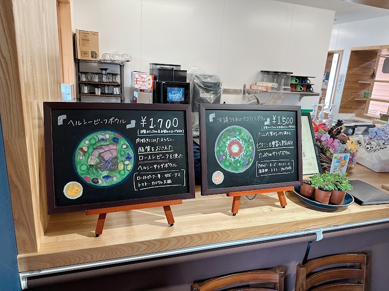 みいつカフェ