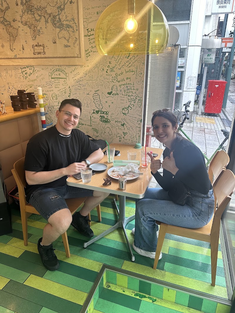 cafe WAKAKUSA