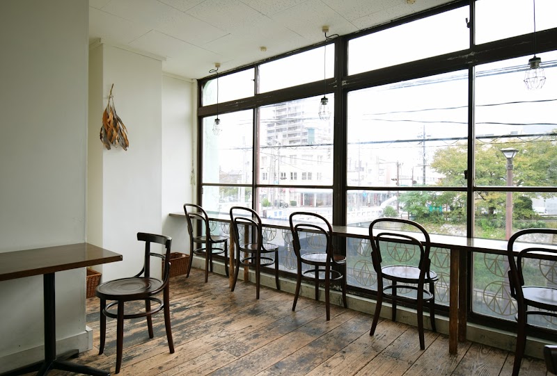 ベーグル喫茶 森の生活者