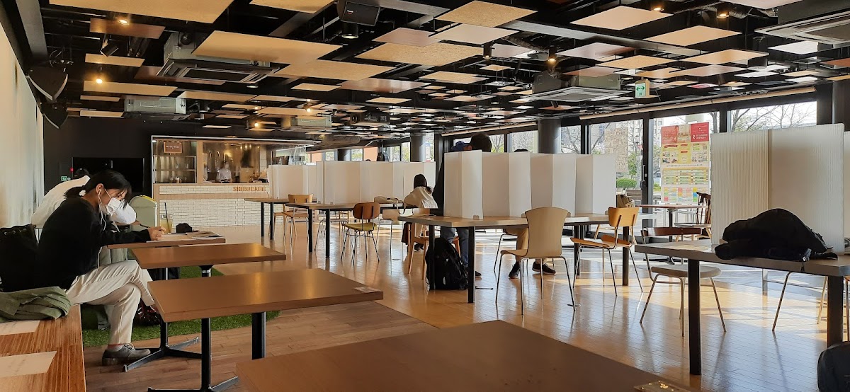 知るカフェ 立命館大学びわこ・くさつ店