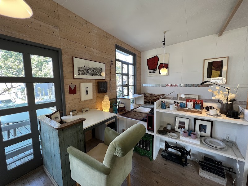 カフェ 木のけむり