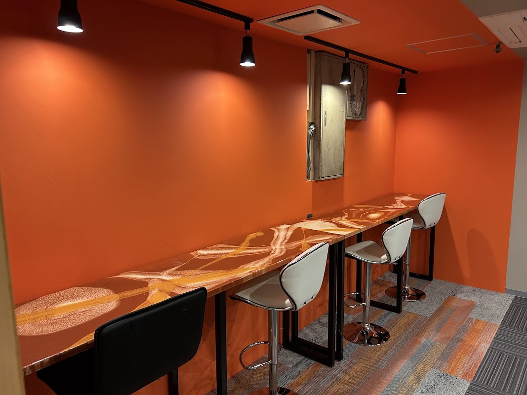 学びと仕事専門カフェ ココリッツ 星ヶ丘店