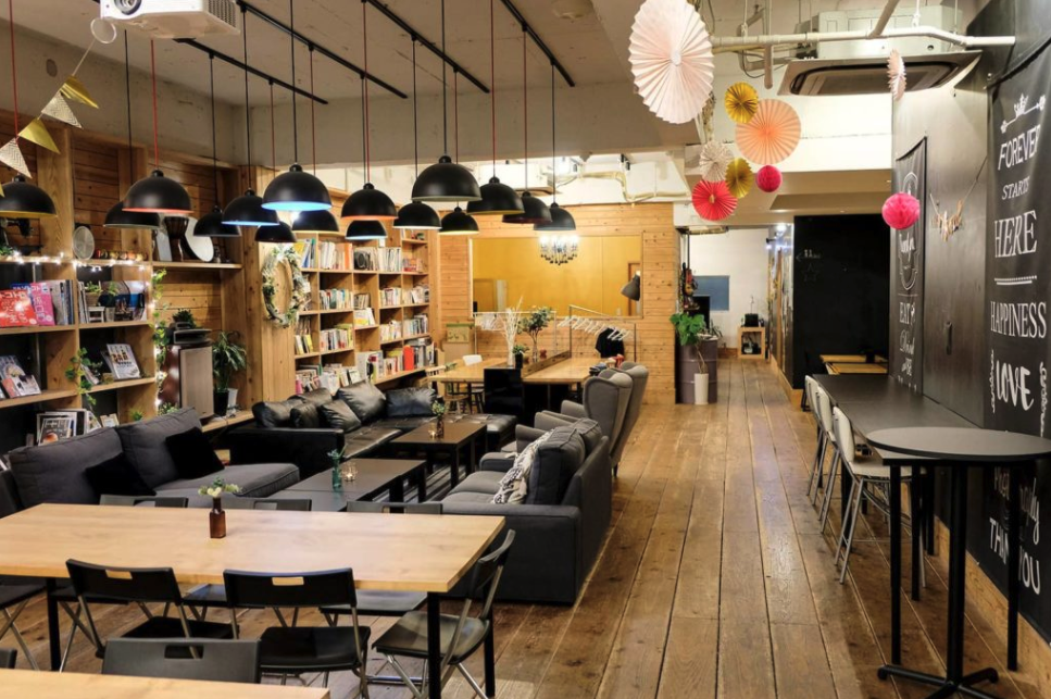 コワーキングスペース秘密基地