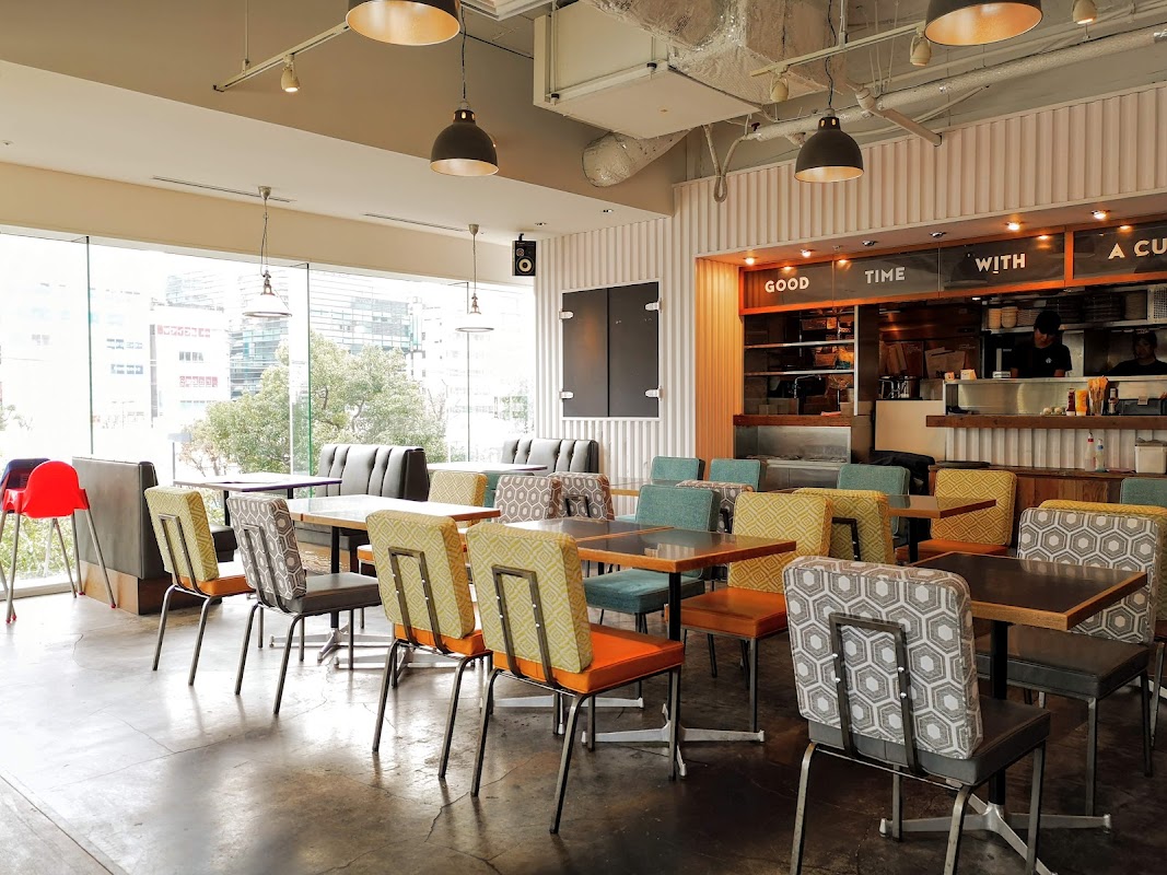 WIRED CAFE アトレ川崎店