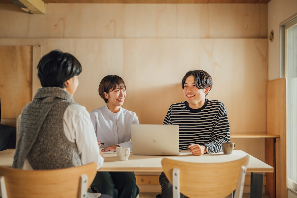 be CO-WORKING [ ビィ コワーキング ]