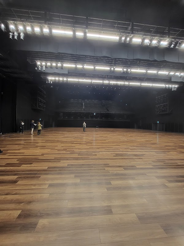 山口市産業交流拠点施設