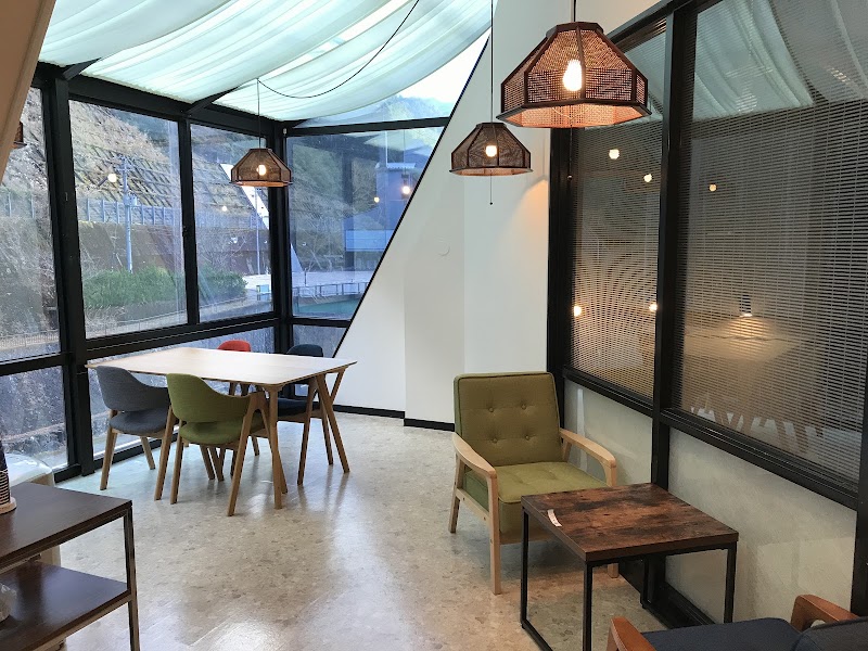 2階コワーキングスペースかわべのいえ 2階