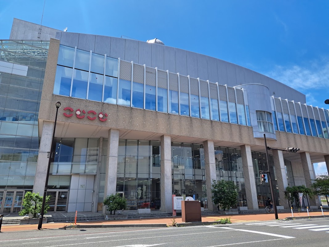 福島市子どもの夢を育む施設こむこむ