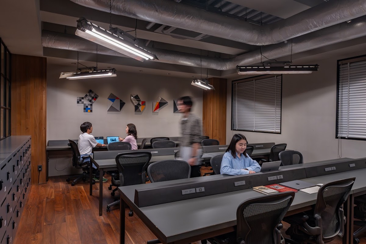 .andwork kyoto (アンドワーク京都)