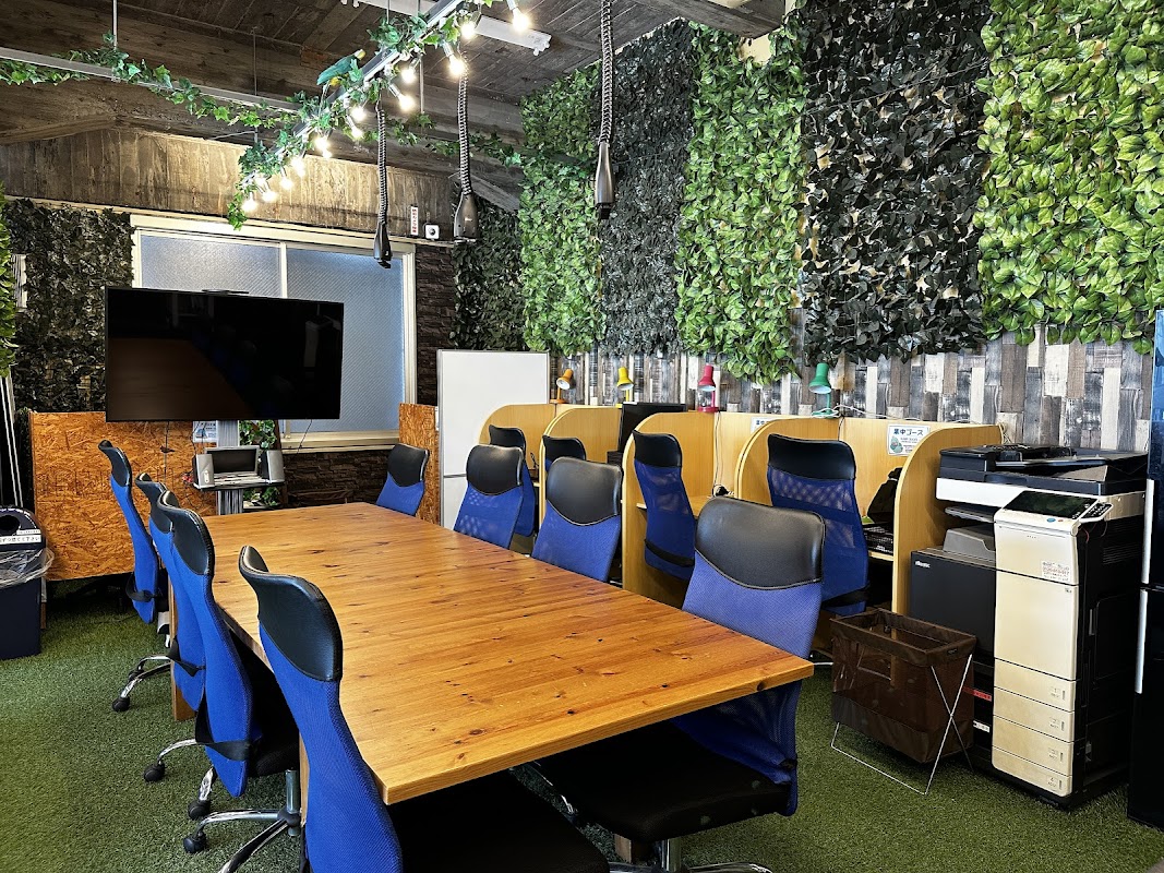 ｺﾜｰｷﾝｸﾞｽﾍﾟｰｽ&ｼｪｱｵﾌｨｽ Blue+(ﾌﾞﾙｰﾀｽ)