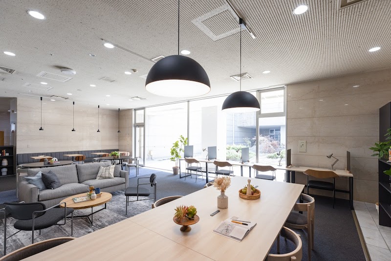 chillwork（コワーキング＆会議室 温泉つき施設）