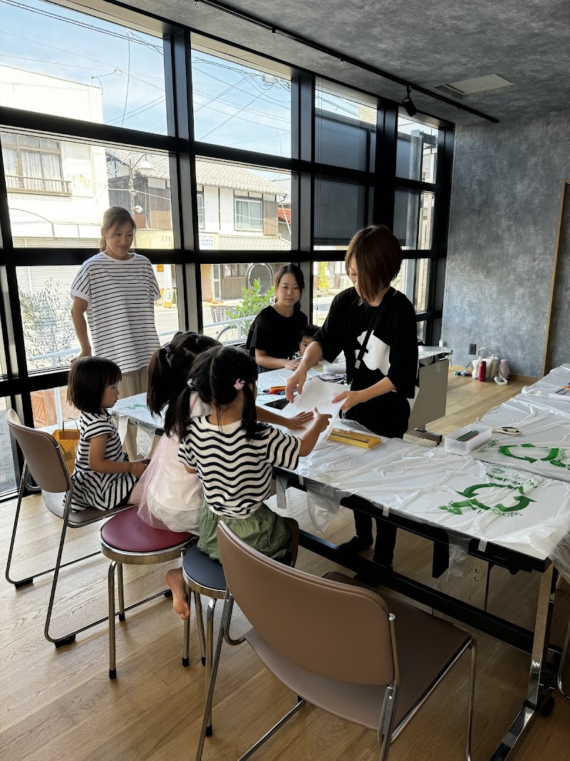 CoLoR レンタルシェアスペース