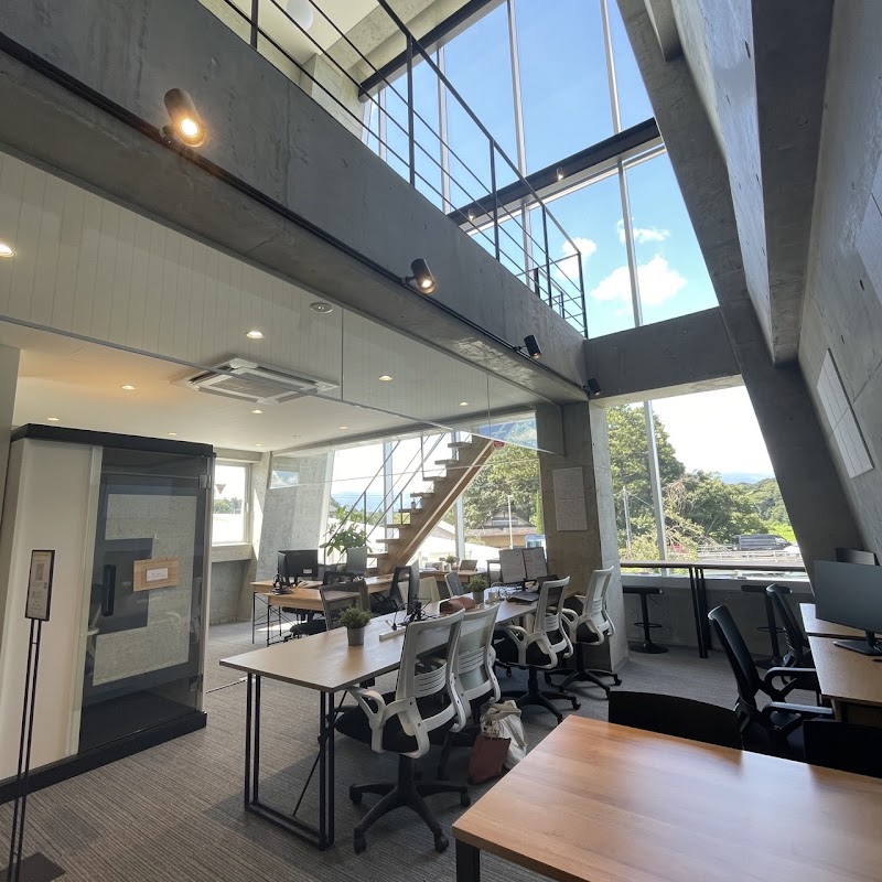 EN-KAKU［エンカク］（コワーキングスペース）