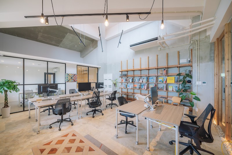 howlive 読谷残波岬店 ( コワーキングスペース / シェアオフィス )／Co-Working Office howlive Yomitan Zanpa