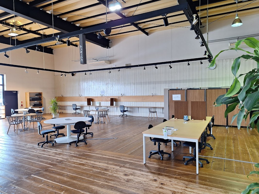 三重明和インキュベーションセンター