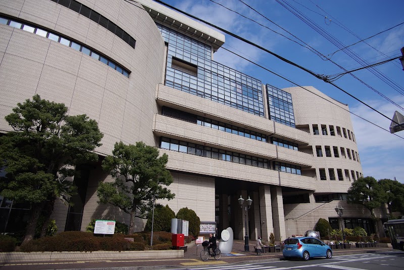 コンパルホール