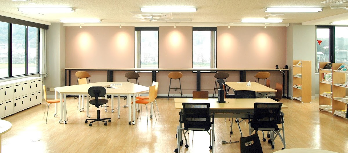 コワーキングスペース ヒカリバ