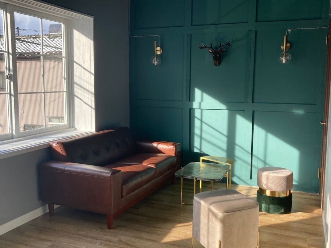 コワーキングスペース・レンタルオフィス DOORS（ドアーズ）