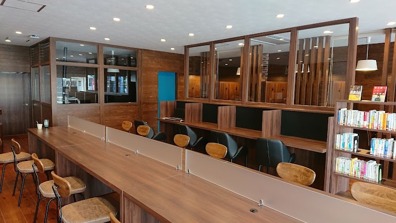 小林市コワーキングスペース TENOSSE